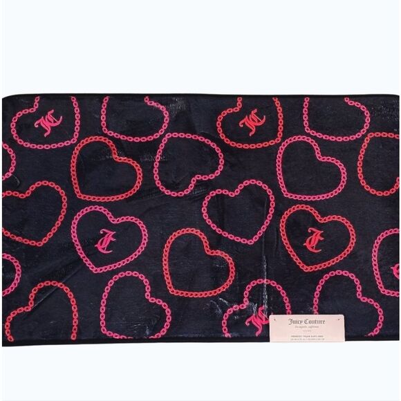 Juicy Couture Home Logo Heart Pattern Memory Foam Bath Rug - Picture 3 of 8